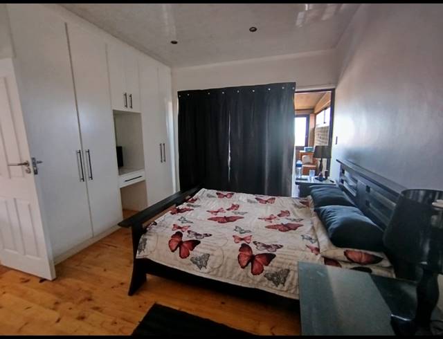 2 BEDROOM HOUSE FOR SALE IN BAYVIEW